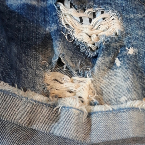 Garage distressed overall shorts - Picture 12 of 16